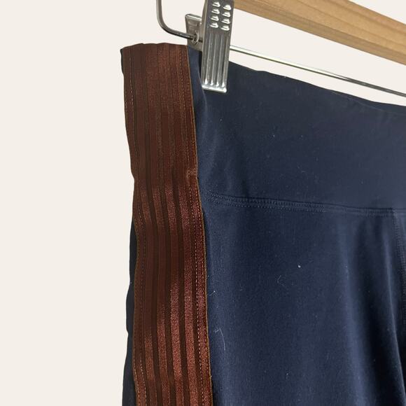 Athleta Track Tux Navy Blue Side Stripe Leggings Size Medium - Picture 4 of 9